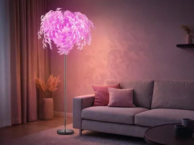 Produktbild von Große ausgefallene LED Stehlampe mit Fernbedienung dimmbar & RGBW, Höhe 180cm