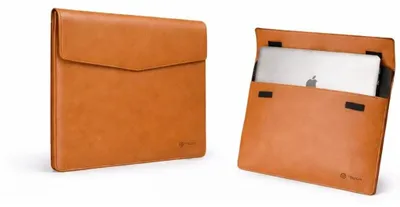 Produktbild von MacBook-Hülle 13–14 Zoll aus Kunstleder, Braun, im Umschlagdesign