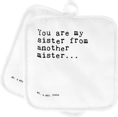 Produktbild von Mr. & Mrs. Panda Topflappen You are my sister... - Weiß - Geschenk, Sprüche, Topfuntersetzer, Schwester, Frau, Spruch, Kochlappen, topfhalter, beste Freundin, Set, Doppel