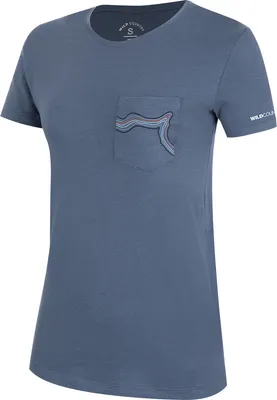 Damen T-Shirt "Session" von Wild Country in Blau mit buntem Streifenmuster auf der Brusttasche.