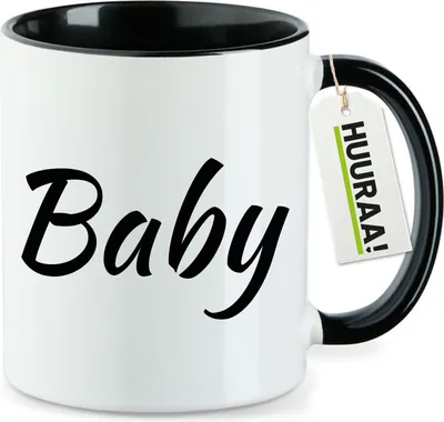 Produktbild von Huuraa Kaffeetasse Baby Schriftzug 330ml Schwarz Keramik Kaffeebecher Geschenkidee