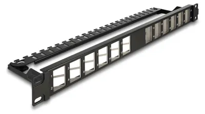 Productafbeelding van Delock 19-inch keystone patchpaneel met 24 poorten, schuin, met ontlastingsrail, zwart