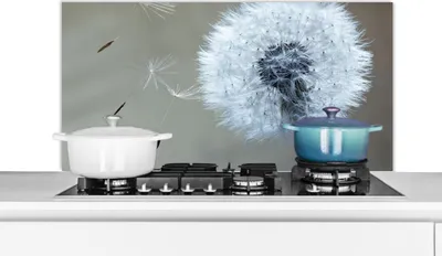 Produktbild von KitchenYeah® Spritzschutz Küche - Küchenrückwand - Wandschutz für Herd und Spüle - Löwenzahn - Blume - Pflanze 100x50 - Alu-Dibond (Alternative zum Spritzschutz aus Glas) - Hitzebeständig - Herdsprit