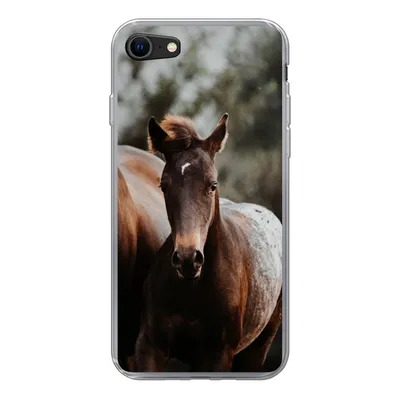 Produktbild von MuchoWow® Handyhülle Schutzhülle Hülle für iPhone SE 2022 Pferde - Wald - Berge Silikon Softcase Handy Hülle - Schutzhülle