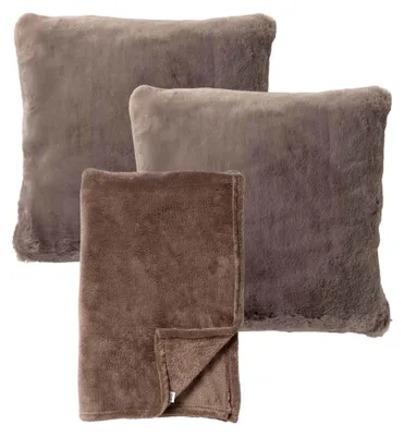 Produktbild von Dutch Decor SPARSET - 3-teilig - Zaya & Harvey - 2 Dekokissen 45x45 cm - 1 Wohndecke 150x200 cm - Taupe