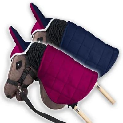 Produktbild von Skippi Derby und Ohrenschützer für Hobbypferde - Fuchsia und Granatapfel