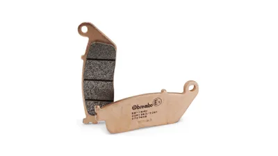 Zdjęcie produktu dla Spiekane metalowe klocki hamulcowe do skuterów BREMBO - 07074XS