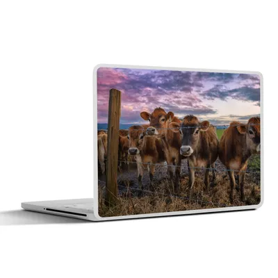 Produktbild von MuchoWow® Laptop Aufkleber Sticker Cover Kuh - Tiere - Kühe 31x22.5 cm - Laptop-Deko