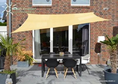 Obrázek produktu pro Čtyřúhelníková sluneční plachta 250 x 300 cm - okrová - stínicí tkanina