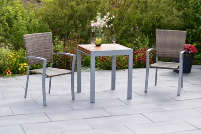 Produktbild von Merxx Gartenmöbelset "Savona" 3tlg. mit Balkonausziehtisch 65/130 x 65 cm - Aluminiumgestell Silber mit Kunststoffgeflecht Naturgrau und Akazienholz