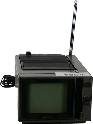Image de Sony KV-6000 | Téléviseur portable vintage