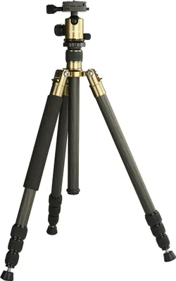 Produktbild von Mantona Titanium Carbon Stativ inkl. Kugelkopf und Stativtasche, Kamerastativ bis 170 cm, Fotostativ 180° Rotation für Makroaufnahmen, Dreibeinstativ mit Arca Swiss kompatiblem Schnellwechselsystem
