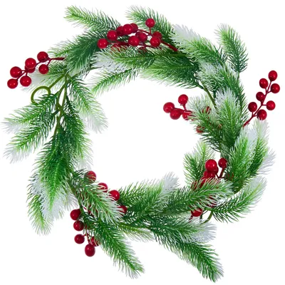 Image de Couronne de Noël artificielle avec des branches de pin et des baies rouges, couronne de porte et décorations de Noël pour la cheminée, la table et les murs.