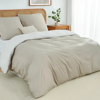Produktbild von Bettwäsche-Set mit Bettbezug und Kopfkissenbezügen, Beige/Weiß