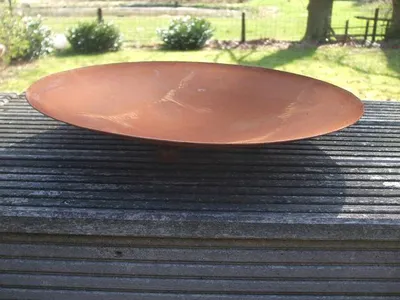 Produktbild von Dekorative Eisenschale auf Kugeln, Pflanzschale, Dekoschale, Rost, 42