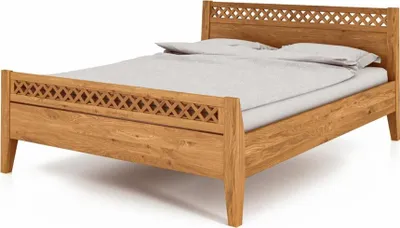 Produktbild von Bett Sydo 4 aus Wildeiche massiv 120x200 cm mit Holzkopfteil und hohem Fußteil