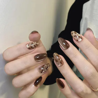Zdjęcie produktu dla Sztuczne paznokcie, kształt migdałowy, kolor brązowy, wzór "cat eye" (kocie oko), wzór leopard, 24 sztuki