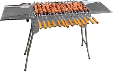 Produktbild von walexo Familien Grill Mangal inkl. 14 Spieße aus Edelstahl mit klappbaren Füßen Schaschlik und BBQ Kohlegrill Säulengrill Standgrill