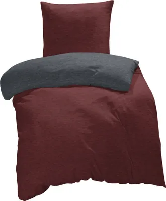 A folded duvet cover and pillowcase set.