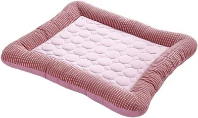 Produktbild von VHV - Kühlmatte für Hunde und Katzen - Atmungsaktive Kühlmatte für Haustiere, 45x35 cm - Rosa Polyester-Tierliege - Für Körbchen und Auto