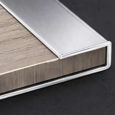 Produktbild von Profil ukončující pro SPC panel na zeď silver 2,6 m - Lišta 2600mm
