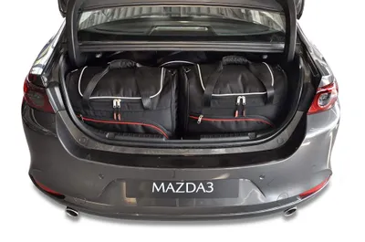Obrázek produktu pro Sada cestovních tašek Mazda 3 2019- (sedan)