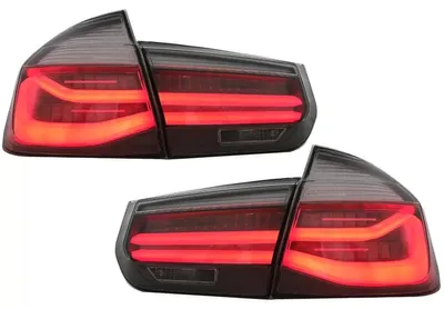 Image de Feux arrière à LED pour BMW F30 (2011-2019), rouge fumé, modèle restylé (LCI), avec clignotants dynamiques.