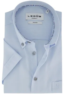 Produktbild von Ledub Modern Fit Hemd hellblau kurze Ärmel bügelfrei mit Brusttasche