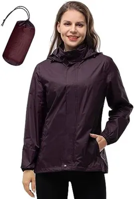 Produktbild von PolkaHome® Damen Regenjacke – Wasserdicht, Winddicht, Atmungsaktiv – Faltbare Hardshell-Jacke für Outdoor, Schwarz