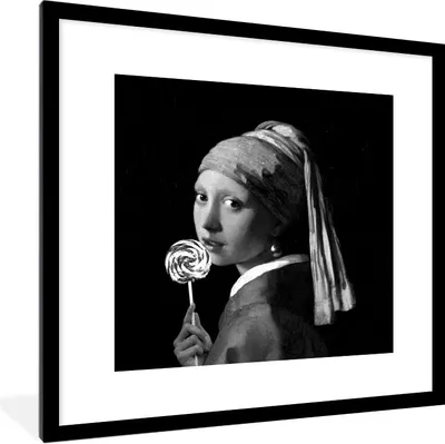 Produktbild von MuchoWow® Gerahmtes Poster Das Mädchen mit dem Perlenohrring - Johannes Vermeer - Schwarz und weiß 40x40 cm - Poster mit Schwarzem Bilderrahmen Wandposter Rahmen Foto Bilder - Poster - Plakat im Rahmen