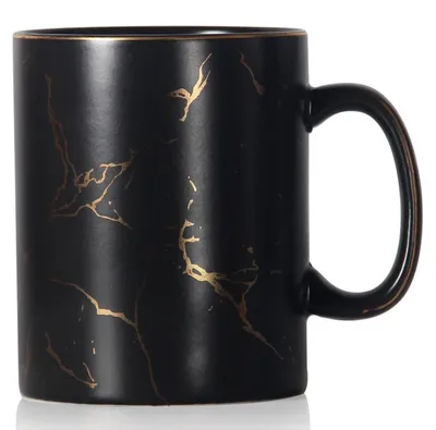 Image de Grande tasse en céramique de 650 ml, avec motif doré et anse, finition noire mate