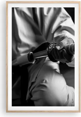 Produktbild von Gerahmtes Poster - Rahmen in heller Eiche - Samurai-Schwert - 61x91,5 cm - Wand Bild - Wanddeko - Wandbilder - Kunstposter - Wandposter - Bilderrahmen - Bilder - Kunstdruck - Wandbild P2NPA61x91-3746