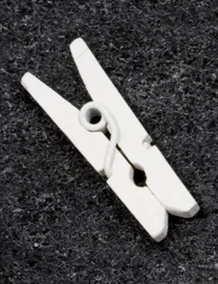 Image de 10 mini pinces à linge en bois blanc 2,5 cm - taille unique