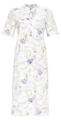 Productafbeelding van Damenpyjama met bloemenprint en knoopsluiting
