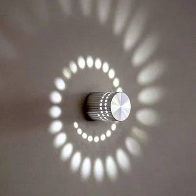 Obrázek produktu pro Nástěnná lampa z hliníku s LED světlem, 3W, studená bílá barva, vhodná do dětského pokoje.