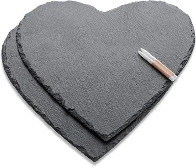 Produktbild von Famanu Servierplatte Herzset aus Schiefer - 30 cm mit Kreidestift