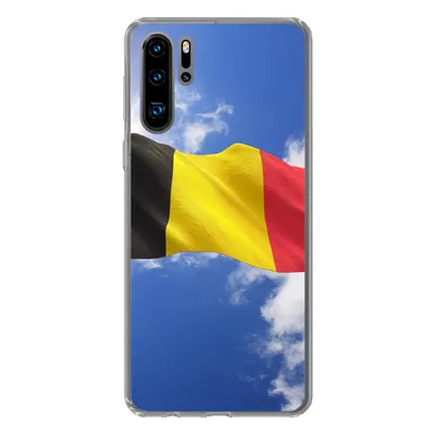 Produktbild von MuchoWow® Handyhülle Schutzhülle Hülle für Huawei P30 Pro Die Flagge Belgiens weht am Himmel Silikon Softcase Handy Hülle - Schutzdeckel