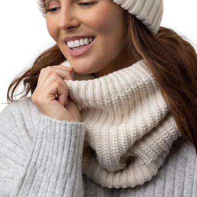Produktbild von Damen Chunky Halswärmer - Creme