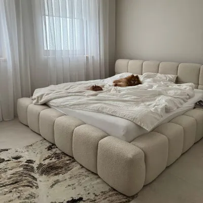 Produktbild von Dekori Polsterbett 180x200 NUBO PREMIUM Wolkenbett mit Bettkasten, Boucle Bett – Creme (Quelle 02)