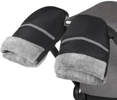 Productafbeelding van PromoHome® Kinderwagen voetenzak - Waterdicht en winddicht, fleece voetenzak voor kinderwagens - Universeel geschikt - Zwart