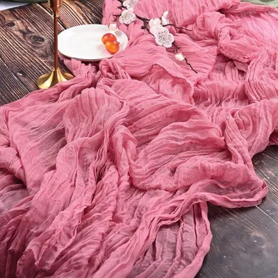 Zdjęcie produktu dla 2 sztuki bieżników Dusty Rose, 90 x 300 cm, różowe bieżniki w stylu boho z gazy o wyglądzie postarzanego, bieżniki na wesele, uroczystość, obrusy weselne, dekoracje stołu