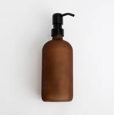 Produktbild von Natural Goods Berlin KLEAN Seifenspender mit Etiketten, hochwertiger & nachfüllbarer Seifenspender für Küche & Bad, matt Braun, Edelstahl Pumpkopf Schwarz, 500 ml