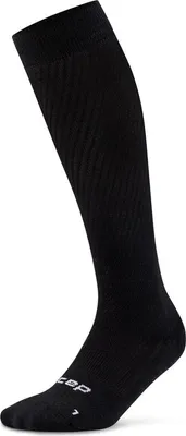 Produktbild von cep CEP Herren Core Tall Flight Kompressionssocken black III