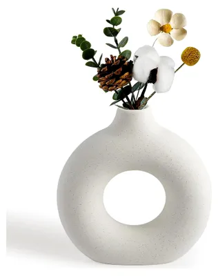 Produktbild von Kleine weiße Vase für Pampasgras - Boho Keramik Blumenvase modern, rund für Wohnzimmer, Flur, Fensterbank, Esstisch