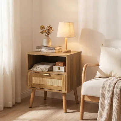 Produktbild von Nachttisch 45 x 40 x 55 cm mit Schublade und offenem Regal, Rattan, Goldgriff, Massivholzbeine, Walnussoptik