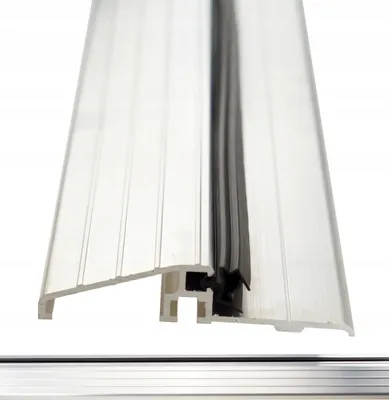 Produktbild von Aluminiumprofil FEINZ 93 cm Aluminium mit Dichtung Robust Universell Einsetzbar