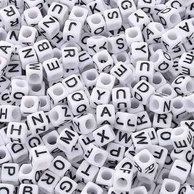 Productafbeelding van Kunststof etiketten, 6x6 mm, 1000 stuks, zwart-wit, vierkant, alfabetisch gesorteerd