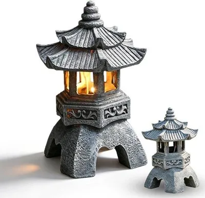 Produktbild von Japanische Steintorlaterne – Gartendekoration – Japanische Solar-Pagodenlaterne – Höhe 24 cm – Japanische Gartenlaterne aus Harz mit Solar-LED-Beleuchtung für Innen- und Außenbereich – Dekoration