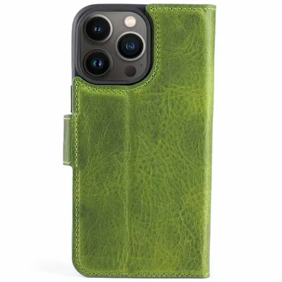 Produktbild von Wachikopa Lederhülle kompatibel mit iPhone 15 Pro mit Kartenfach