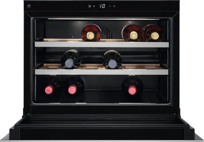Produktbild von AEG KWK884520M  Weinklimaschrank   18 Flaschen